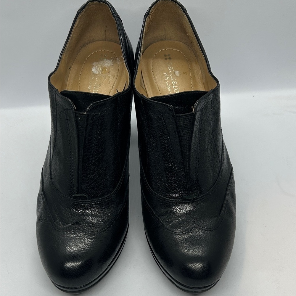 Naturalizer N5 Black comfort Neutral Platform Slip on Bootie Heels Size 8M